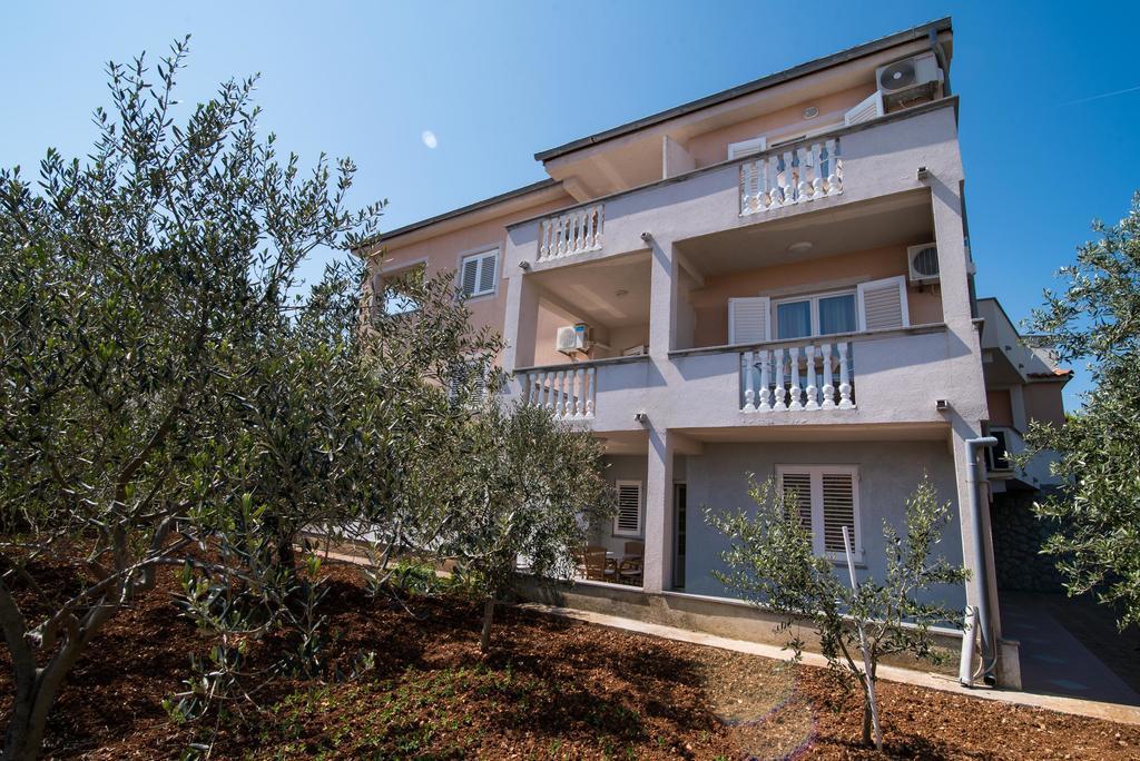 B&B Villa Ana 克尔克 外观 照片