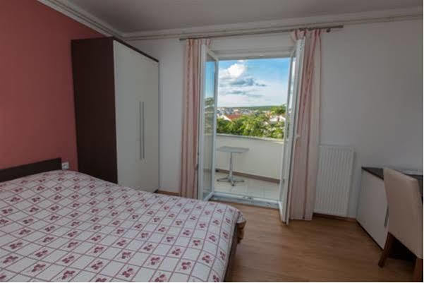 B&B Villa Ana 克尔克 外观 照片