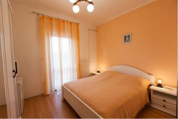 B&B Villa Ana 克尔克 外观 照片